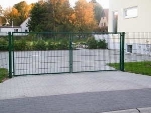 Stabmattenzaun Tor, 2 flügelig, 250 cm breit (Teilung 1,25m/1,25m) x 80 cm hoch, grün